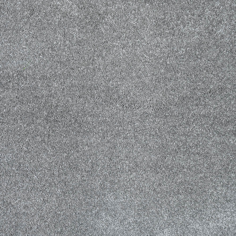 Antique Grey Alhambra Saxony Carpet - Image 3