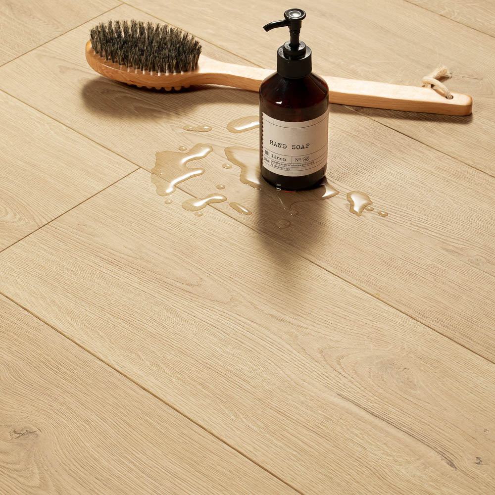 Brushed Oak Natural SIG4763 Capture 9mm Laminate Flooring by Quick-Step - Image 6