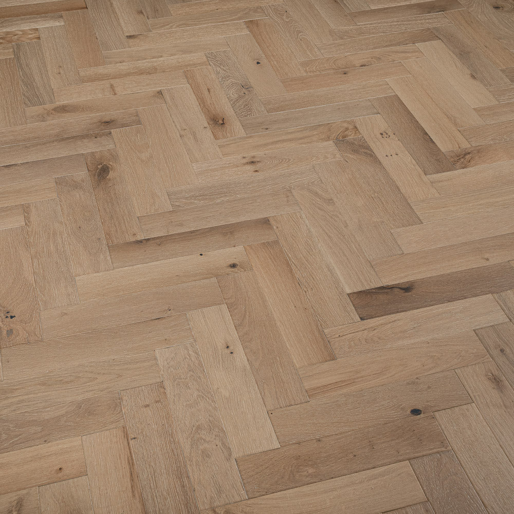 Chateau Oak Herringbone 14/3mm Engineered Wood Flooring - Image 3