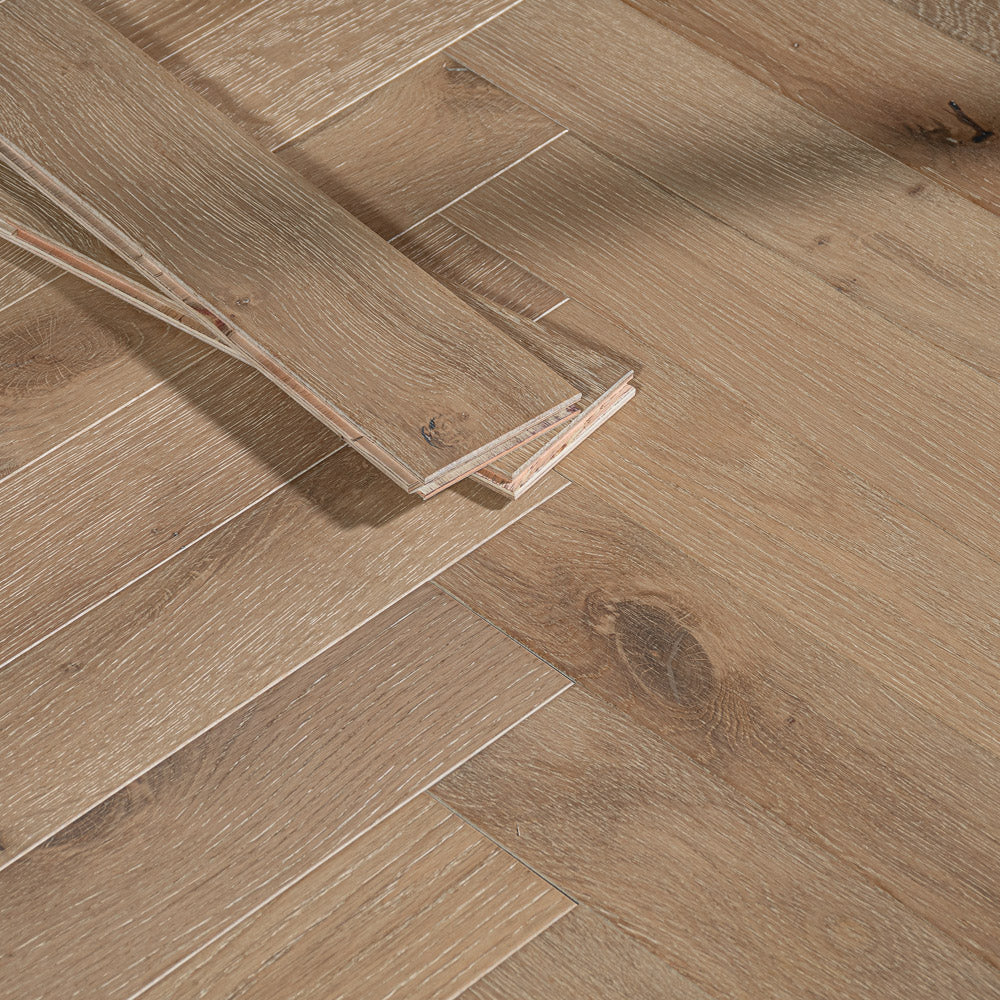 Chateau Oak Herringbone 14/3mm Engineered Wood Flooring - Image 5