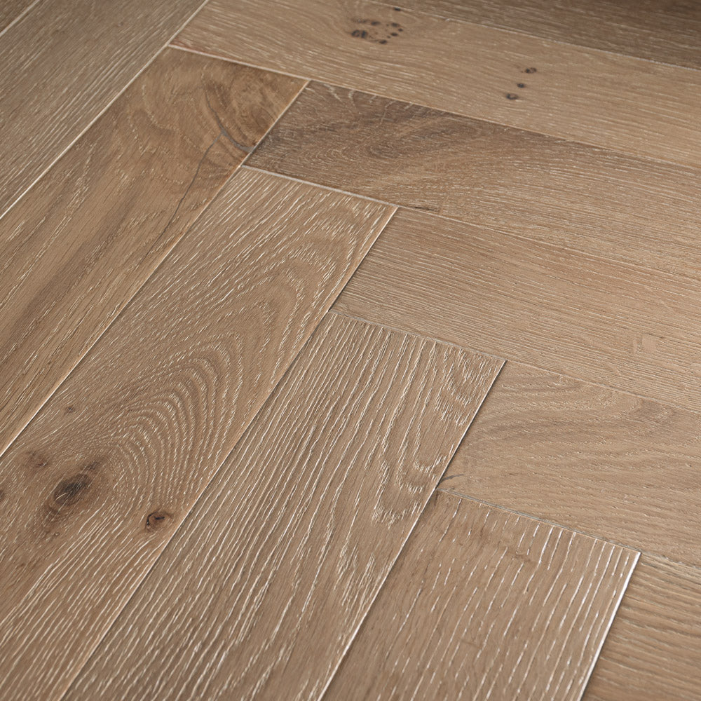 Chateau Oak Herringbone 14/3mm Engineered Wood Flooring - Image 6