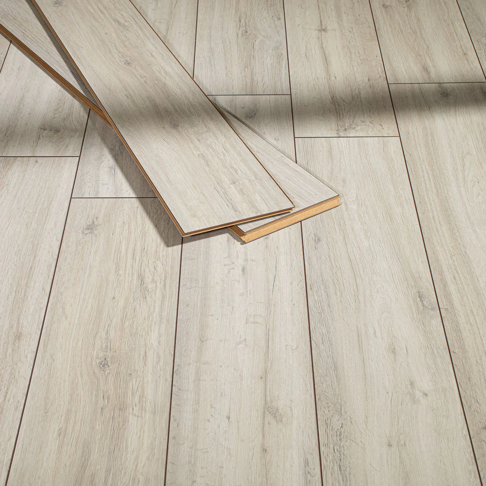 Cheshire Oak Palace 12mm Laminate Flooring - Image 5
