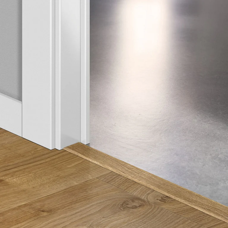 Cottage Oak Natural QSVINCP40025 Incizo Door Bar by Quick-Step