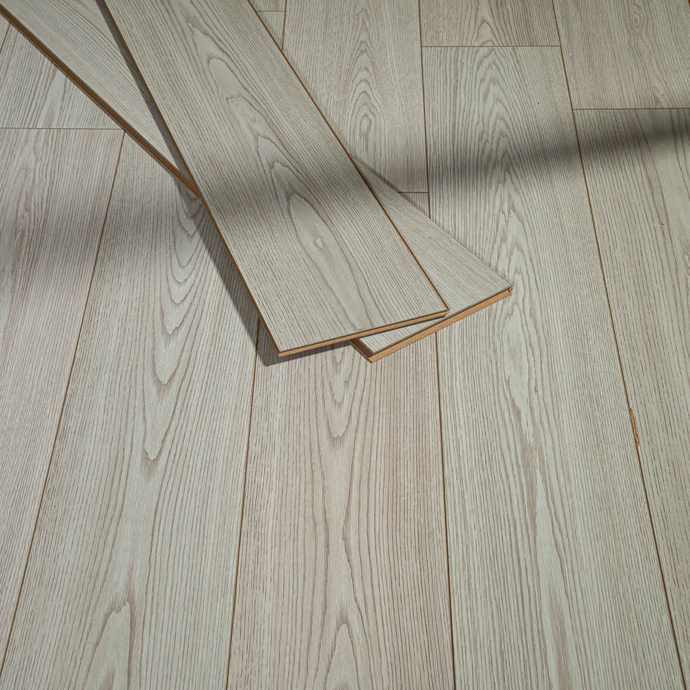 Essex Oak Mansion 8mm Laminate Flooring - Image 4