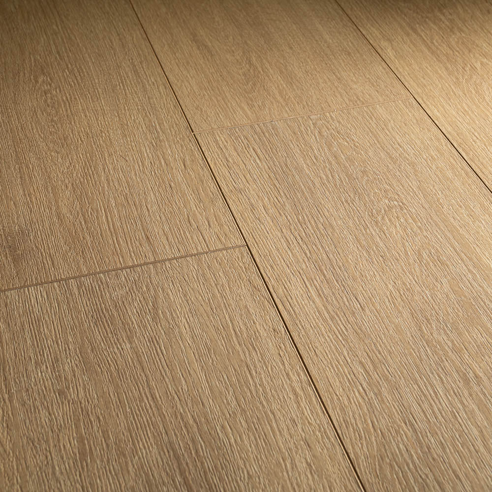 Hampshire Oak Fortress 8mm Laminate Flooring - Image 5
