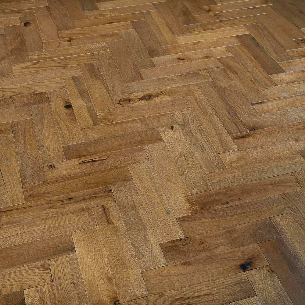Heritage Oak Herringbone 14/3mm Engineered Wood Flooring - Image 3