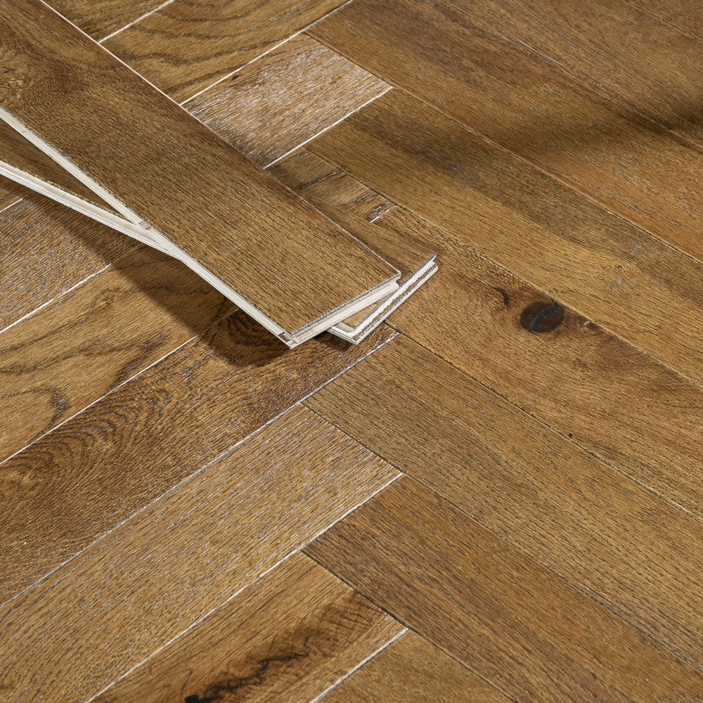Heritage Oak Herringbone 14/3mm Engineered Wood Flooring - Image 5
