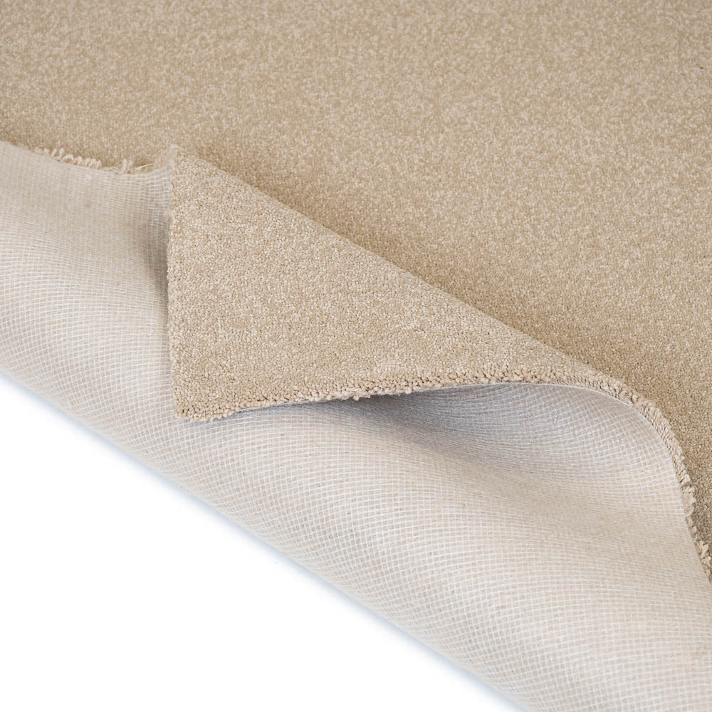 Honey Beige 90 Bellevue Saxony Carpet - Image 4