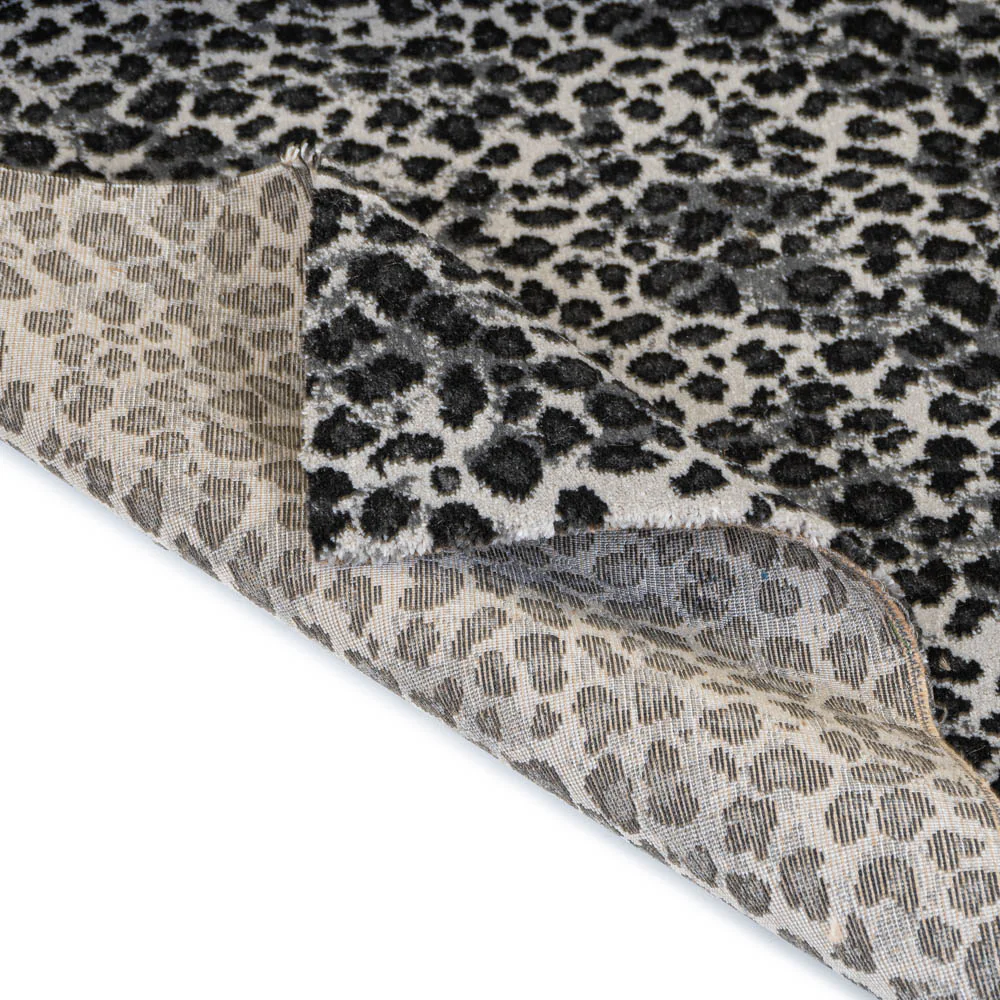 Ice Leopard Horizon Wilton Carpet - Image 5