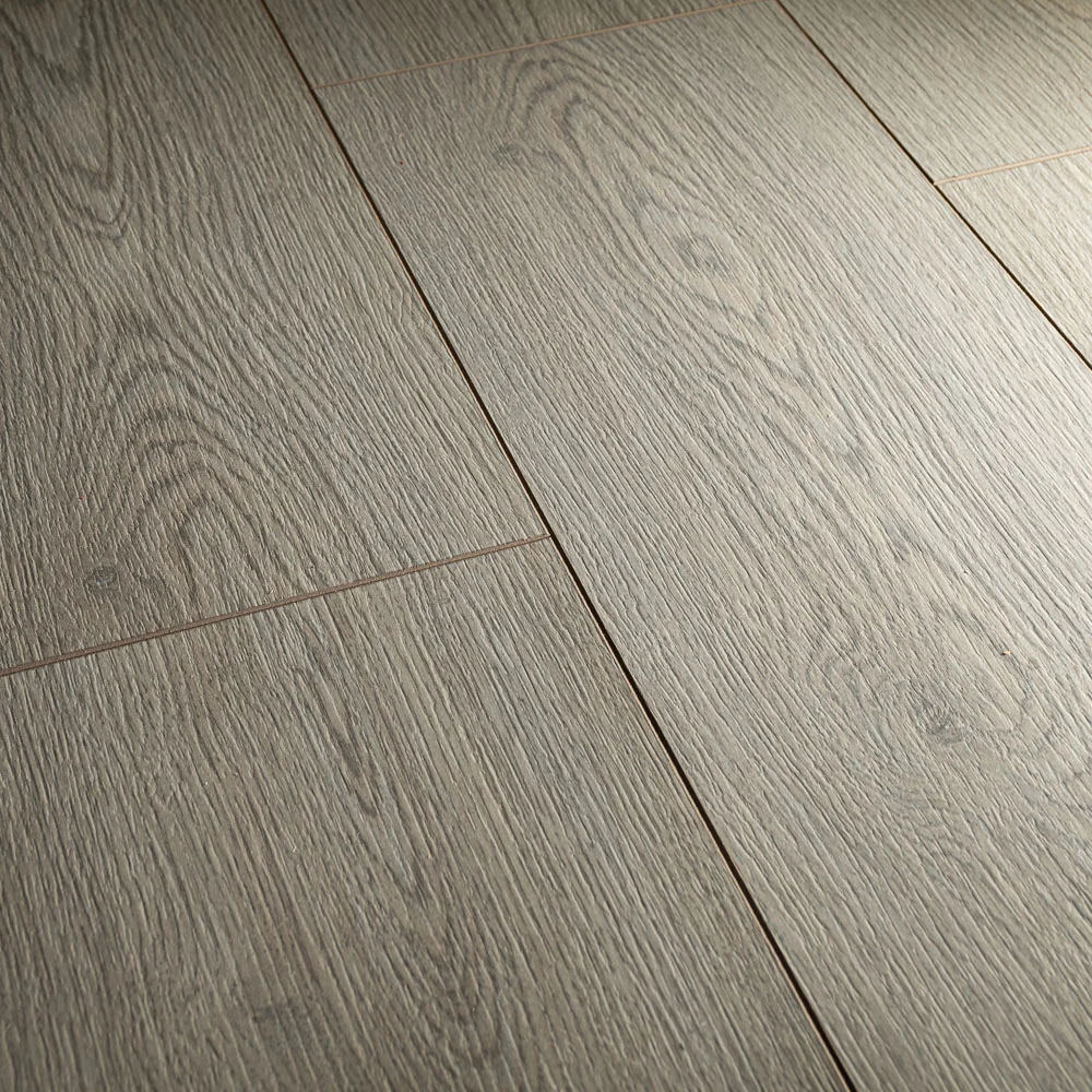 Lancashire Oak Palace 12mm Laminate Flooring - Image 5