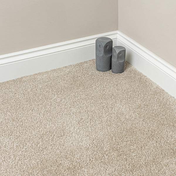 Light Beige Artemis Luxury Saxony Carpet - Image 2