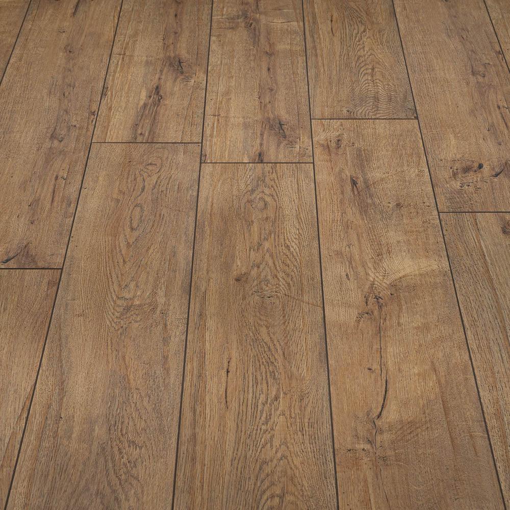 Middlesex Oak Fortress 8mm Laminate Flooring - Image 4