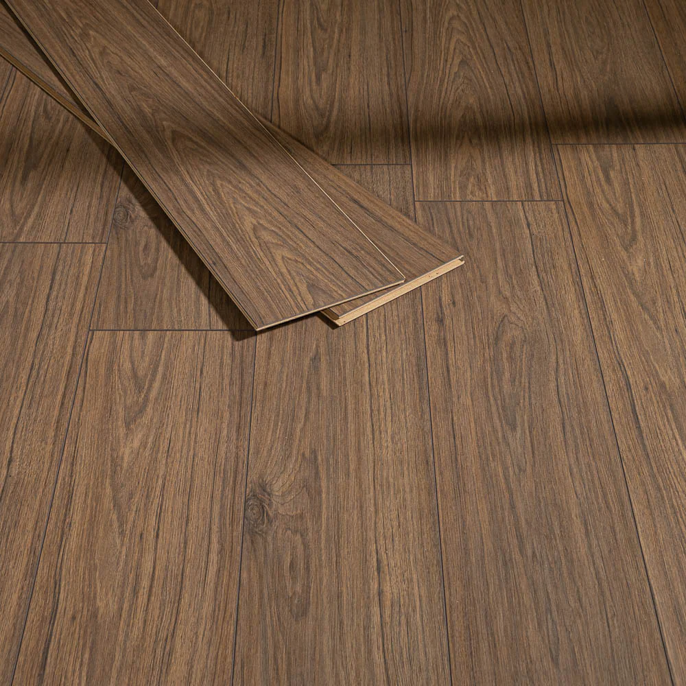 Nottinghamshire Oak Fortress 8mm Laminate Flooring - Image 4