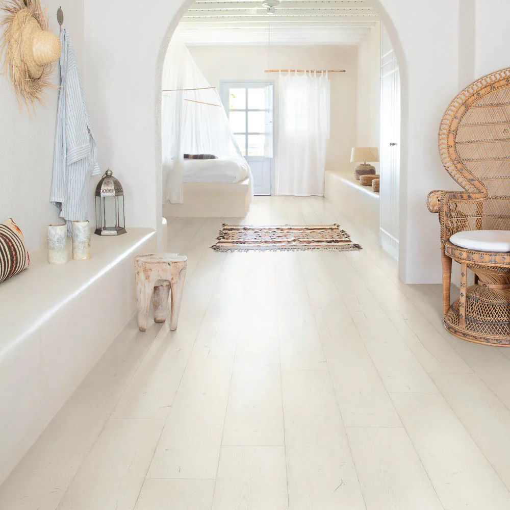 Painted Oak White SIG4753 Capture 9mm Laminate Flooring by Quick-Step - Image 5