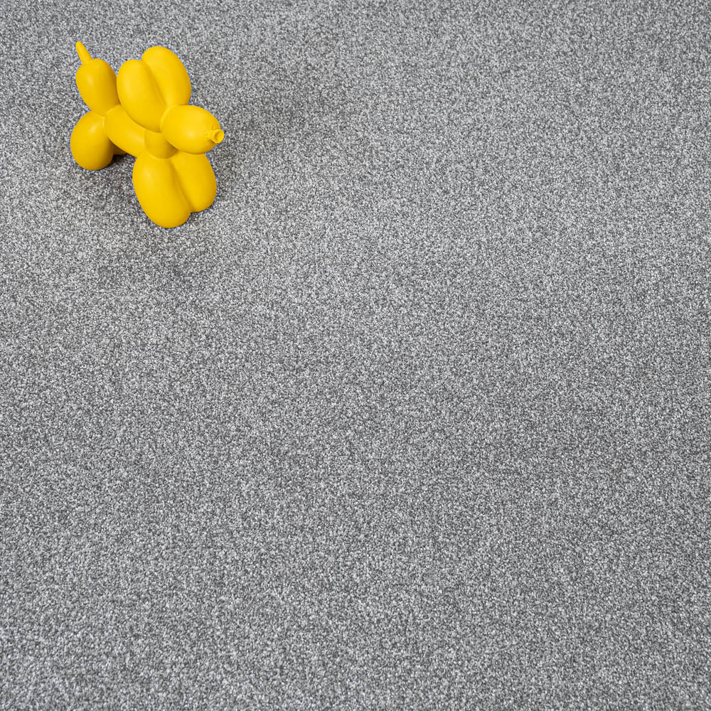 Peak Frost Inglewood Saxony Carpet by Cormar - Image 2