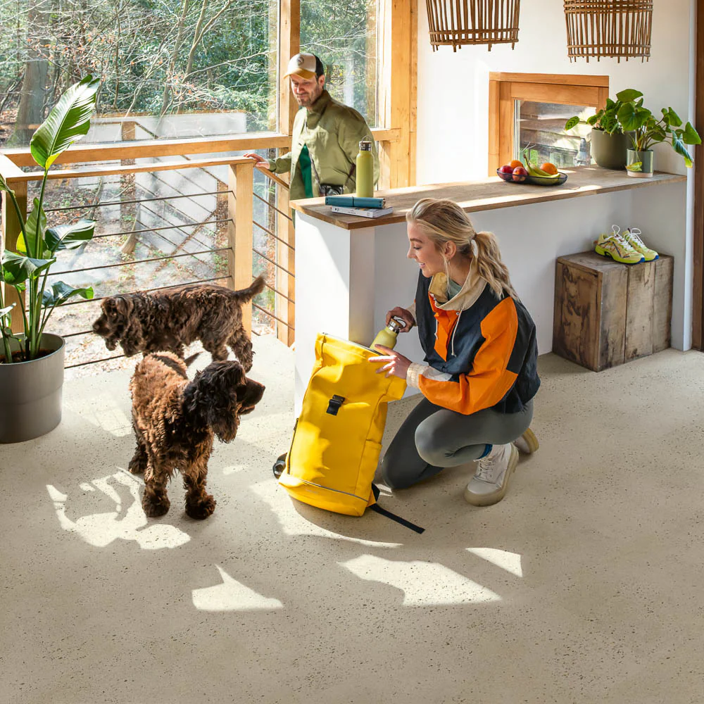Pebble Concrete AVMTU40276 Alpha Illume 6mm Click LVT Flooring by Quick-Step - Image 4