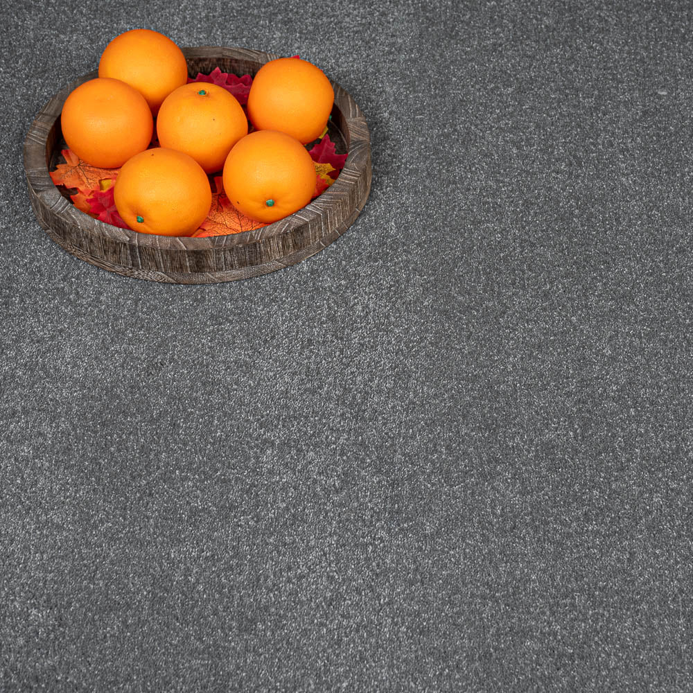 Rich Grey Hartwell Saxony Carpet - Image 2
