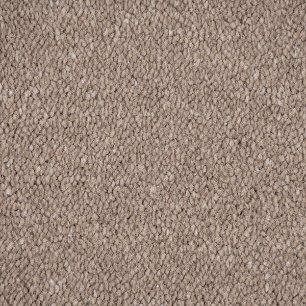 Sandstone Lakeland Luxury Saxony Carpet - Image 3