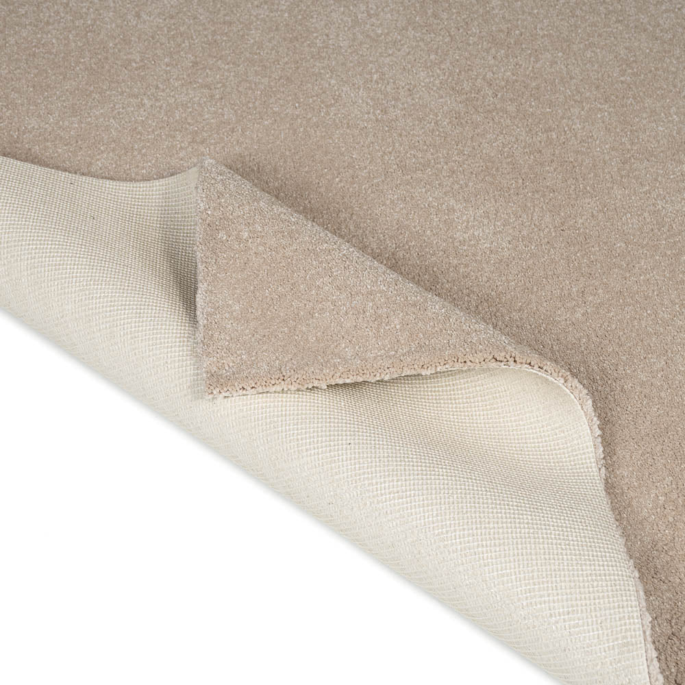 Sandy Beige Hartwell Saxony Carpet - Image 4
