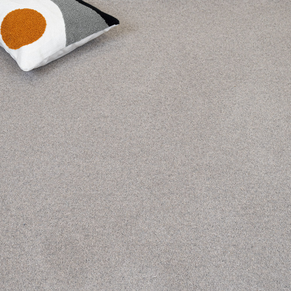 Silverstone Hampstead Deluxe 50oz Carpet by Cormar
