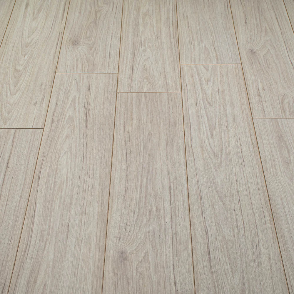Somerset Oak Fortress 8mm Laminate Flooring - Image 3