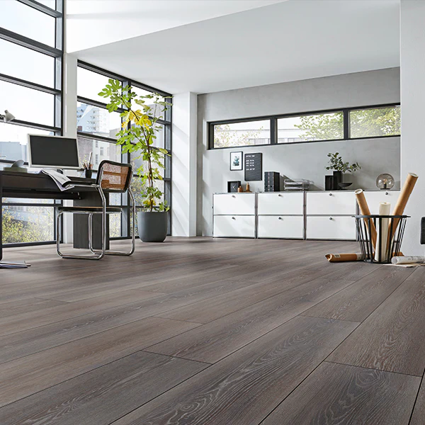 Stirling Oak D2804 Exquisit 8mm Laminate Flooring by Kronotex - Image 2