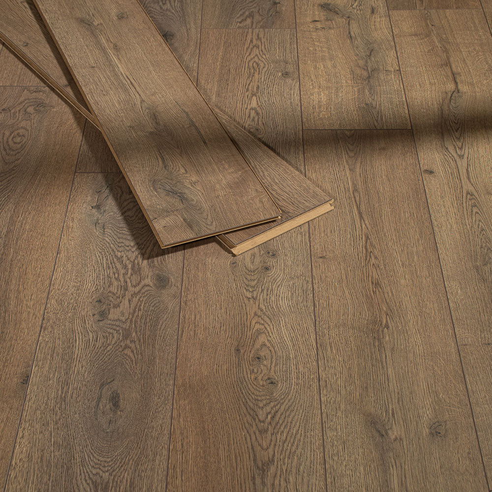 Sussex Oak Palace 12mm Laminate Flooring - Image 5