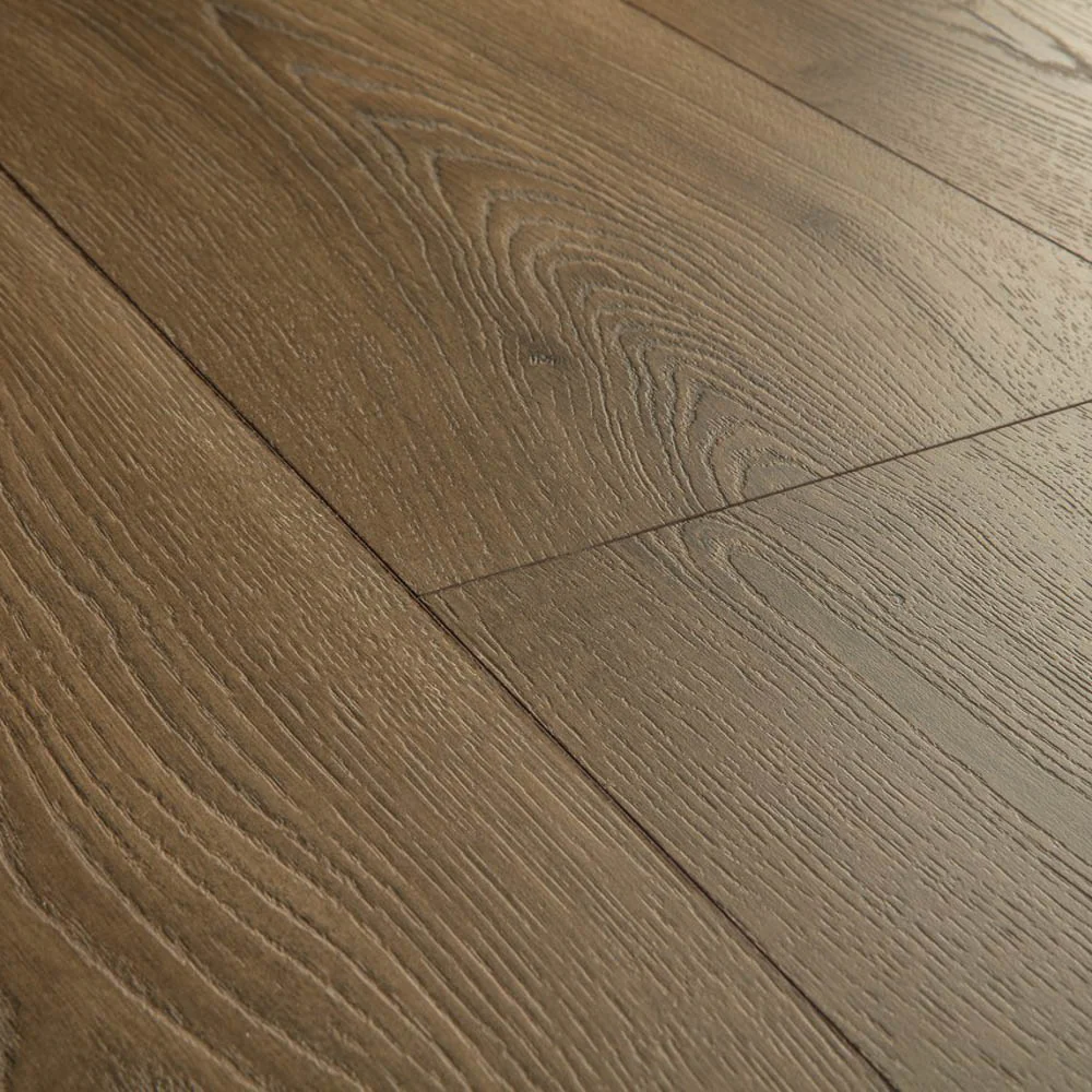 Warm Brown Oak CLM5789 Classic 8mm Laminate Flooring by Quick-Step - Image 4
