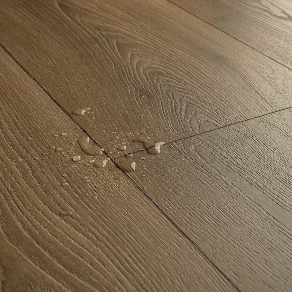 Warm Brown Oak CLM5789 Classic 8mm Laminate Flooring by Quick-Step - Image 5